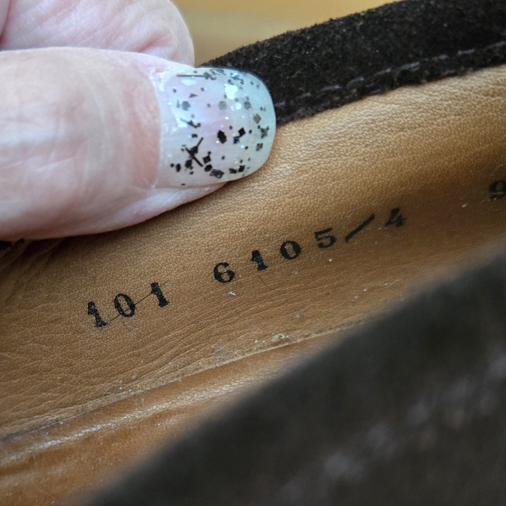 Gucci Woman's Brown Suede Loafers - Picture 6 of 6